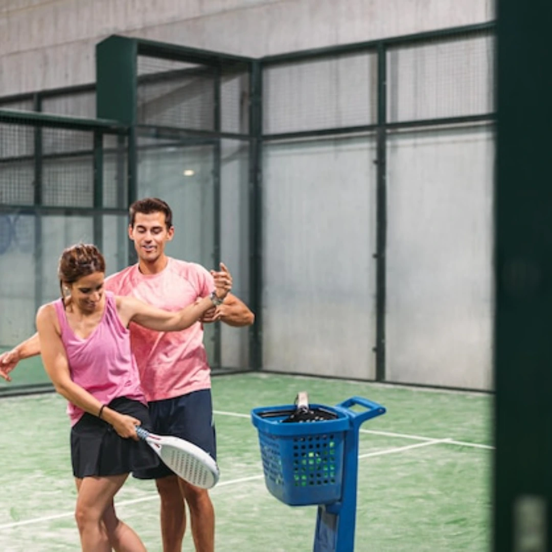 Pádel — Bandeja vs Víbora vs Remate Plano: Cuándo Usar Cada Una en Pádel